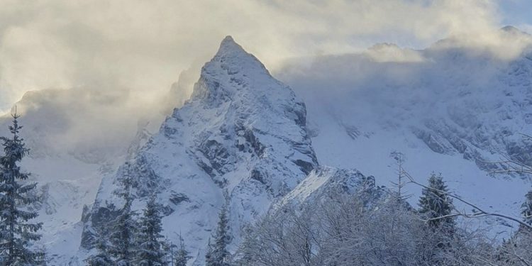 Kościelec w zimowej odsłonie 1 Kościelec w zimowej odsłonie