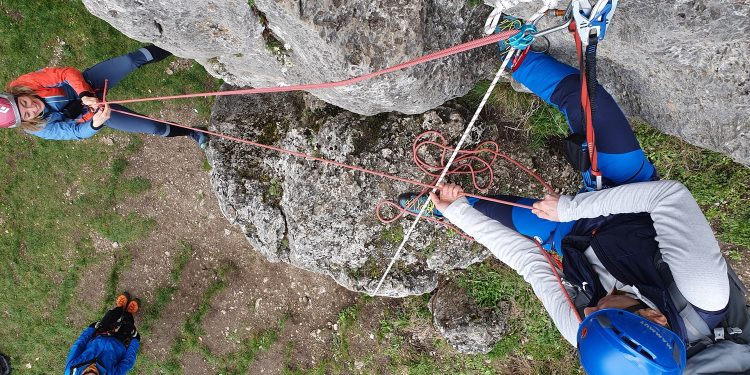 Szkolenie z asekuracji i autoratownicta na via ferratach 1 Szkolenie z asekuracji i autoratownicta na via ferratach