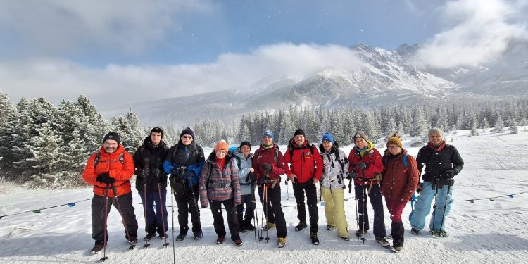 Kurs lawinowy dla Klubu Przewodników Beskidzkich i Terenowych 1 Kurs lawinowy dla Klubu Przewodników Beskidzkich i Terenowych